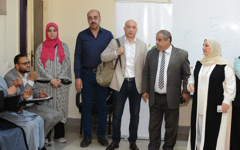 أمين عام مؤسسة "أركان للتنمية المستدامة" يتفقد أعمال دورة تأهيل الدعاة لاستخدام لغة الإشارة بمنظمة خريجي الأزهر